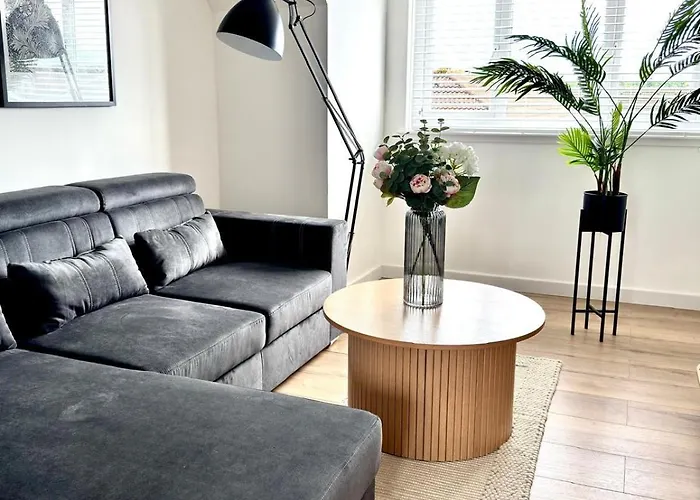 Almondvale Apartment
