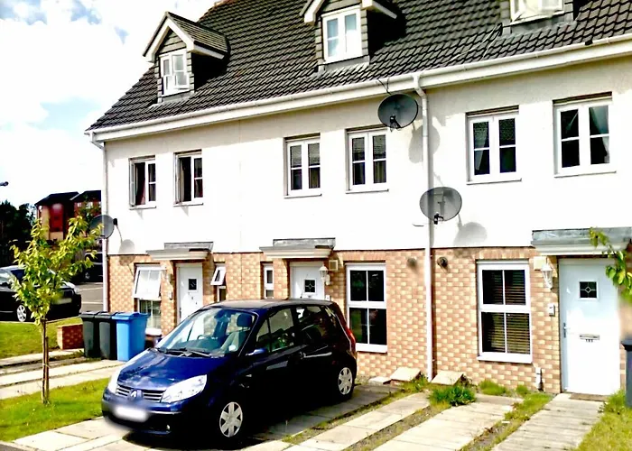 Livingston Ideal Commuter House