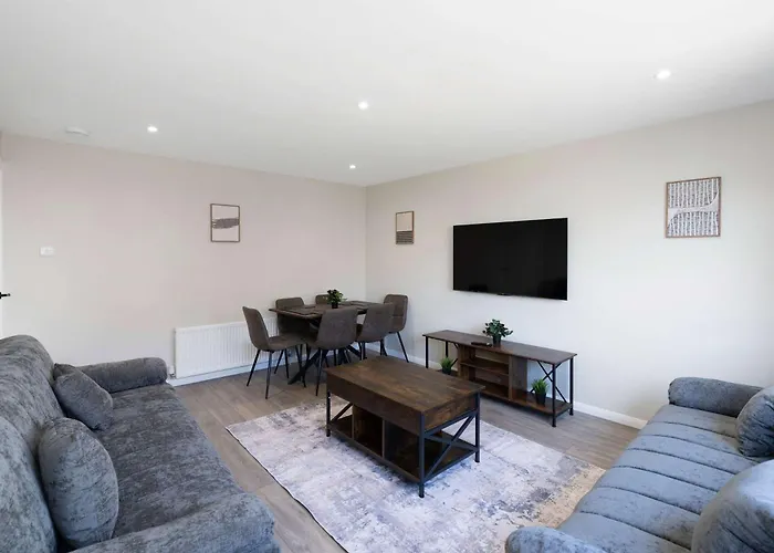 Family & Contractor Stay - Parking - Nr Edinburgh